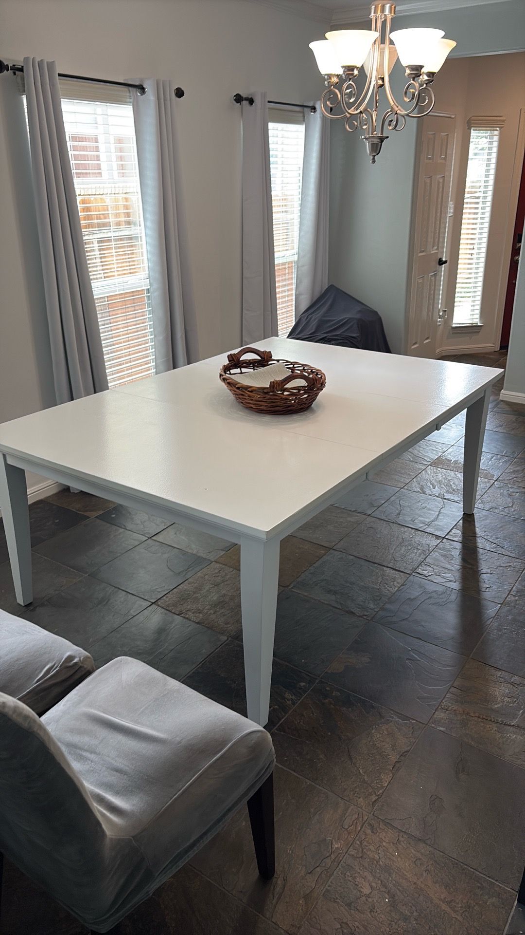 Kitchen Table 6’6 x 4’6, with center leaf