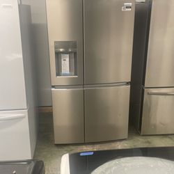 Frigidaire Gallery Four Door Refrigerator QVL 