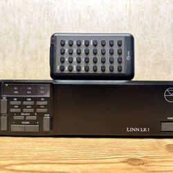 Linn LK1 Stereo Preamplifier w/ Remote & Cables