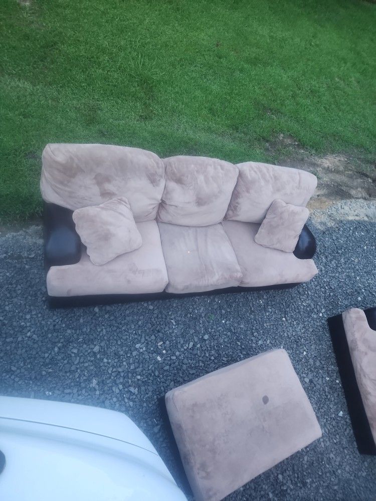 3 Peice Couch