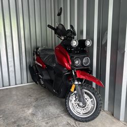200cc Moped