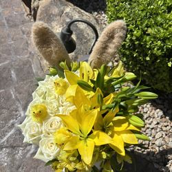 Yellow Easter Basket Bouquet!