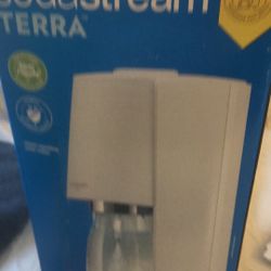 Soda Stream For Summer With Extra Flablor Bubbly And Sweets Mixed 