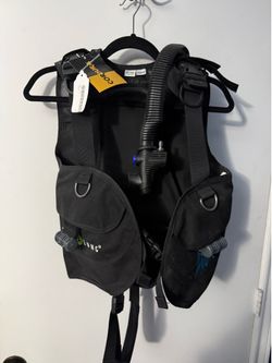 Aqua Lung Scuba Diving Vest- Junior Size
