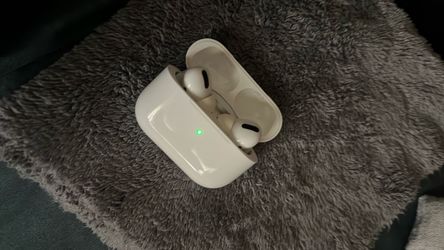 Apple AirPods Pro with Charging Case