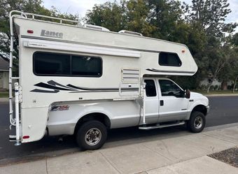 1999 Lance 910 Truck Camper
