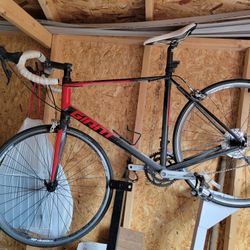 IT IS IN GOOD CONDITION 