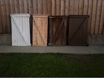 Wood gates