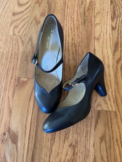 Women’s dress shoes