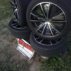 20 In After Market Rims 5/14 Bolt Pattern 9.5 In Wide