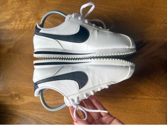 NIKE CORTEZ