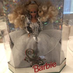 Holiday Barbie (1992)