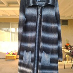 Cozy Sweater (Gray And Black) Size L