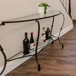 Pier 1 chasca side table 