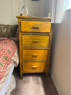 Mustard Dresser