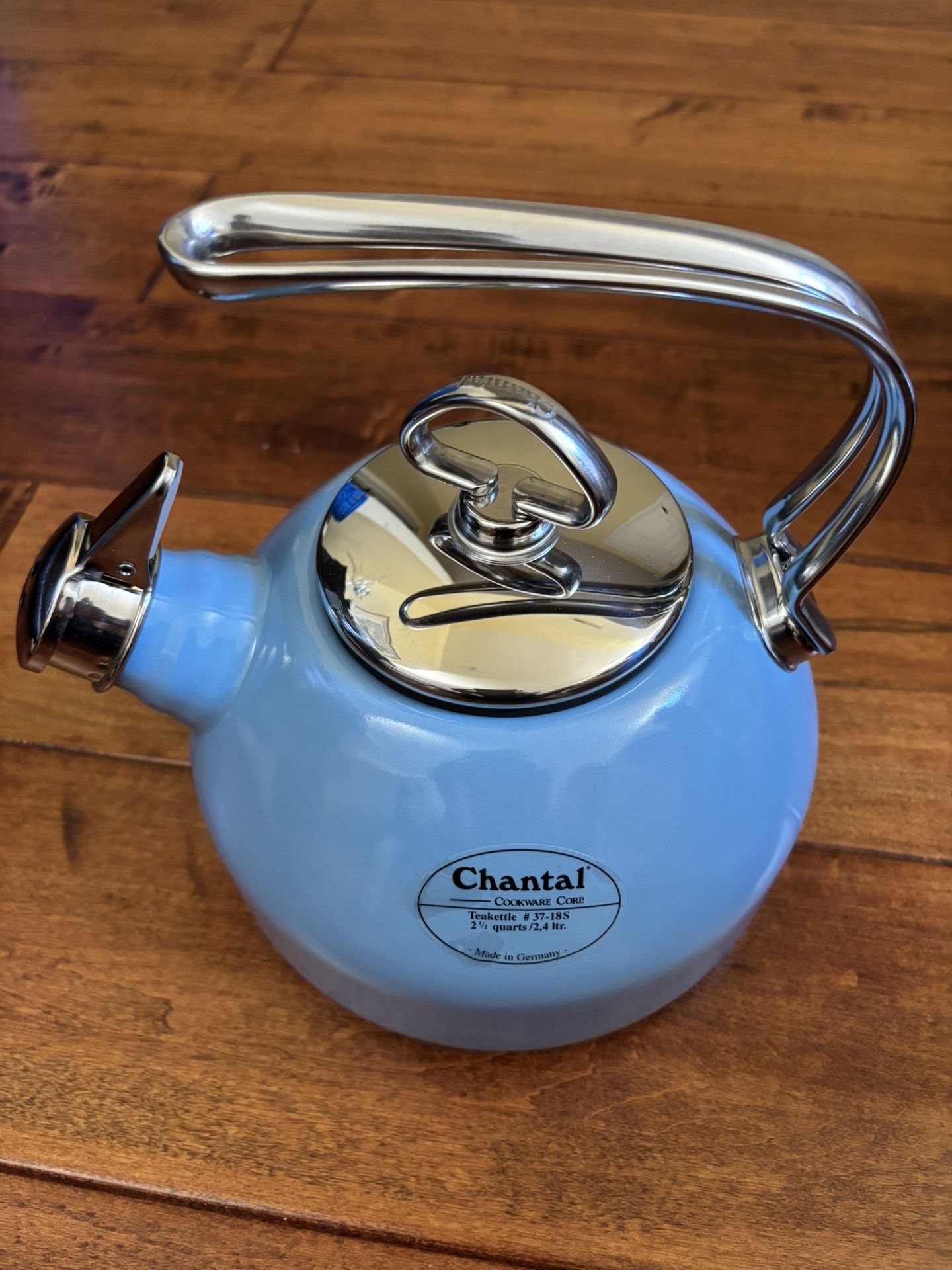 Chantal Tea Kettle