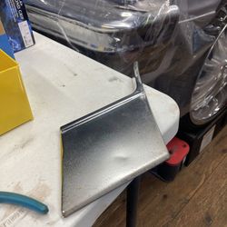 Monte Carlo fender moulding