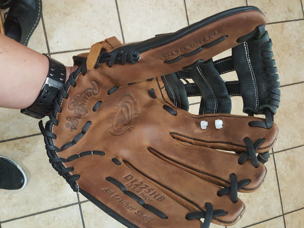 12.75" Rawlings Baseball Glove 
