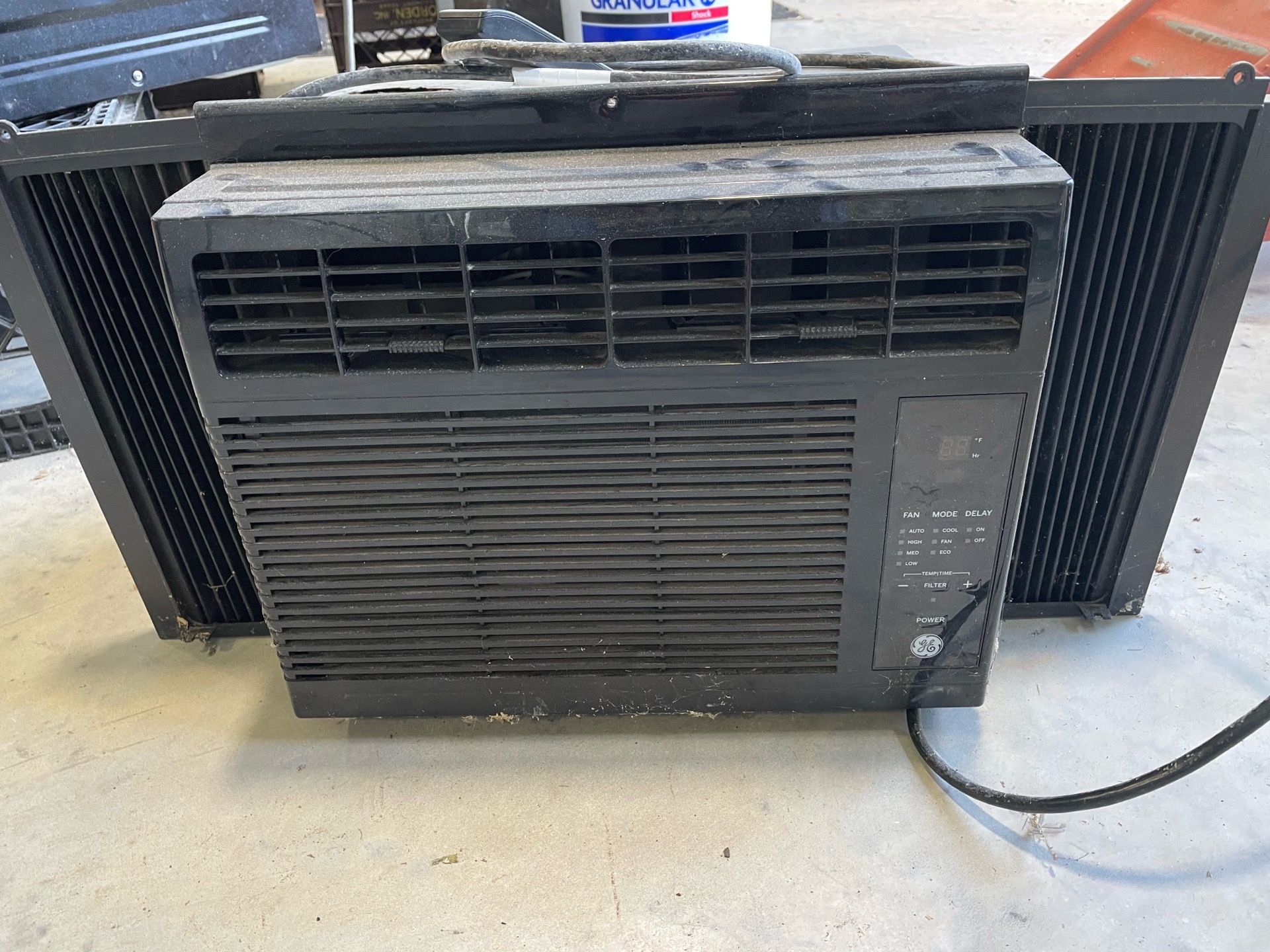 Window AC unit