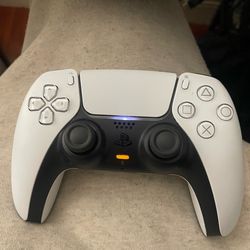 PS5 Controllers