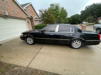 2009 Lincoln town car runs and drives ice cold AC 2009 Lincoln town car runs and drives ice cold AC