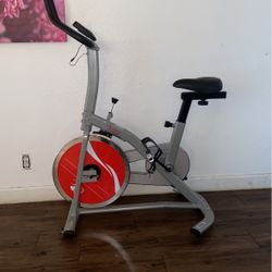 Sunny Health/Fitness Bike 🚴