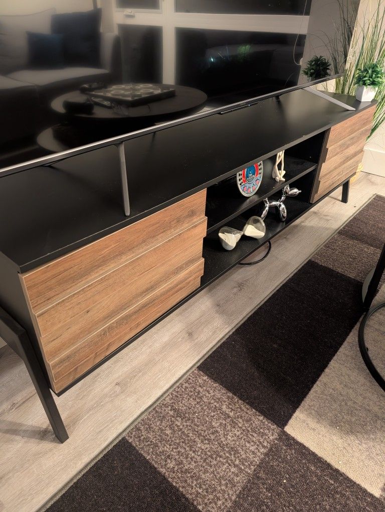 Modern TV Stand (Up To 75")