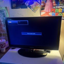 Samsung 32” Flat Screen TV — Great Condition