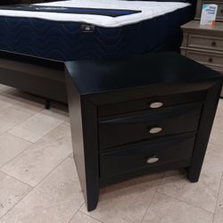 *Weekend Special*---Emily Black Charming Bedroom Sets---Starting At $899---Delivery And Financing🙌