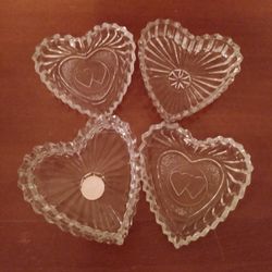 VINTAGE HEART SHAPED CRYSTAL CLEAR HANDCRAFTED CRYSTAL SET OF TWO JEWELRY TRINKET BOXES W/ORIGINAL TAG   SIZE APPROX:  4" x 4" x 11/2" DEEP 