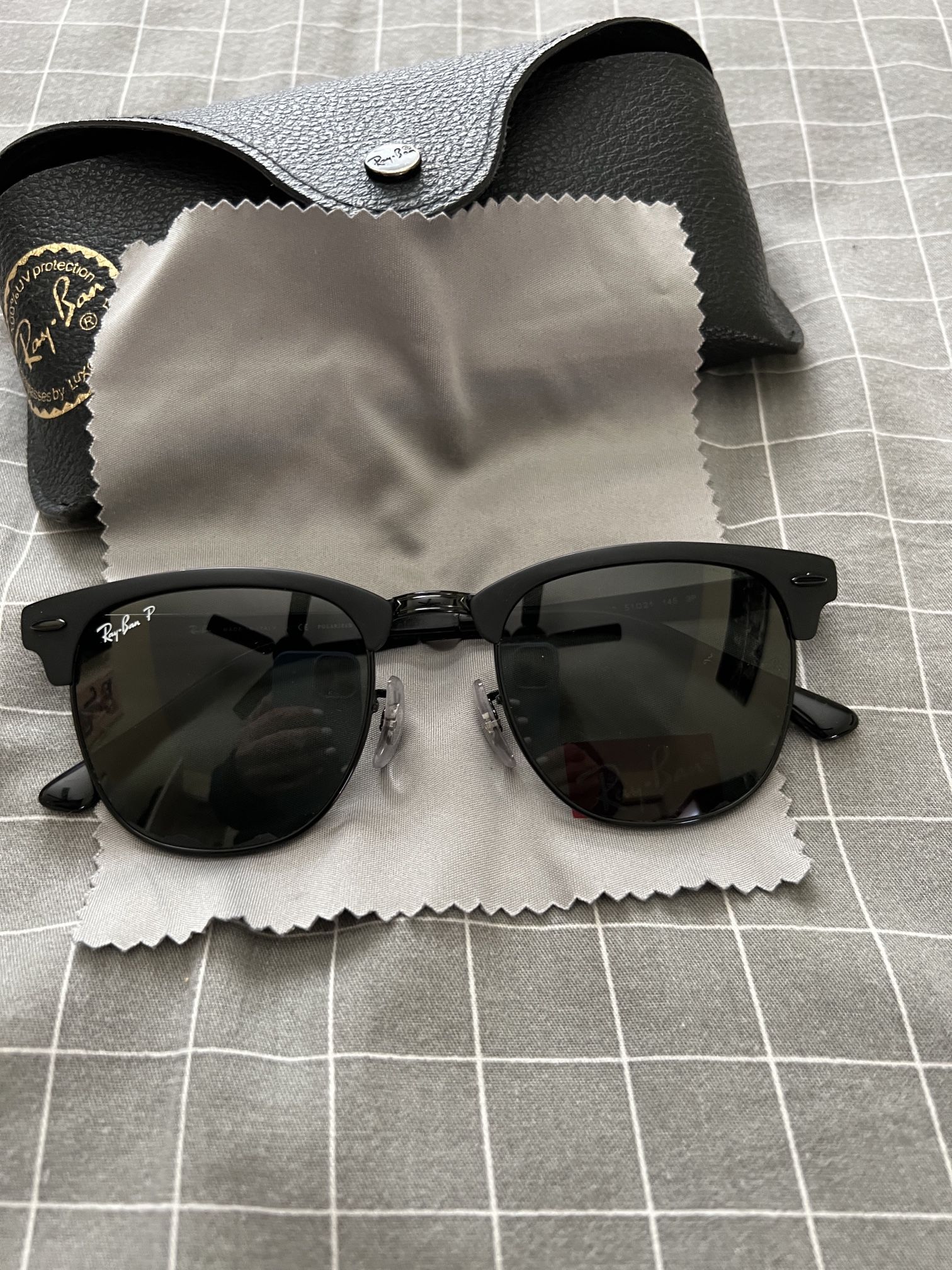 Rayban Polarized Matte Black Clubmaster