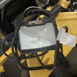 Utilitech Plug In Work Light