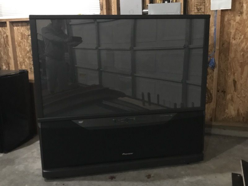pioneer 62 inc hdtv projection monitor sd-643hd5