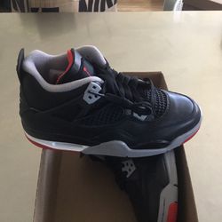Kid’s Air Jordan 4 Retro size 4.5Y (size 5.5Y available also)