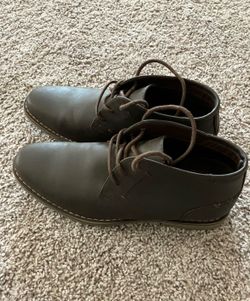 Worn only once Arizona men’s shoes