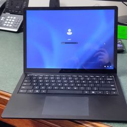 Surface Laptop 3 15" touchscreen - i5, 8 GB RAM, 256 GB NVMe SSD, excellent battey