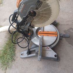Rigid Miter Saw 10 In Blade