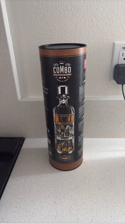 Rcr whiskey stackable bottle