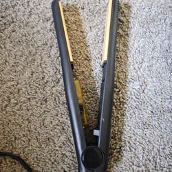 Revlon Hair Straightener （near west LA）