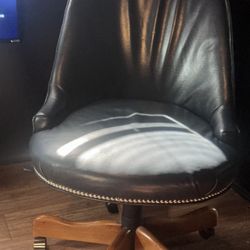 Vintage Style Chair 