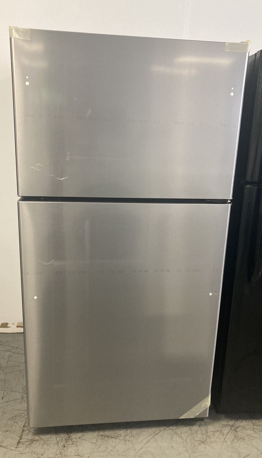 NEW Refrigerator GE high By 32.5 inch wide Works Perfectly 1216 Hartford Turnpike Vernon CT
