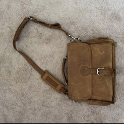 Saddleback Leather Messenger Bag / Briefcase – Full Grain Leather
