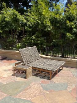 Lounge chair