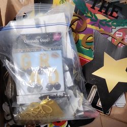 Free GRADUATION decorations 