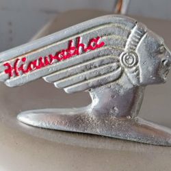 Vintage Hiawatha Cast Hood Fender Ornament