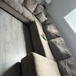 Sectional Sofa 