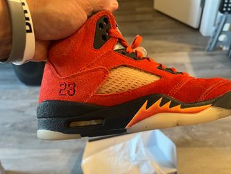 Jordan 4s