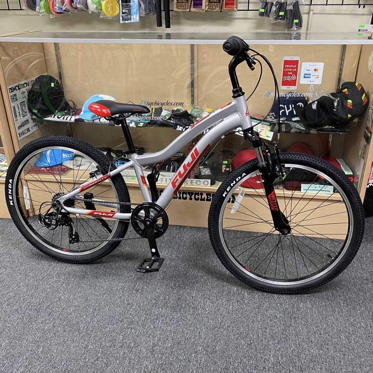 Fuji Dynamite 24 Sport Mountain Bike 