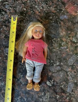 AMERICAN GIRL ISABELLE MINI DOLL 6” DOLL AMERICAN GIRL DOLL