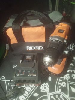 RDGID18V DRILL CHARGER